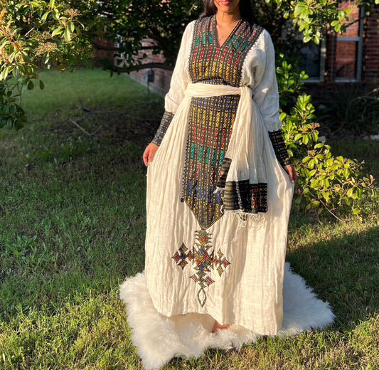 Lakomelza Tilfs • Ethiopian Wollo Amhara Sebez Tilf Fetil White Dress