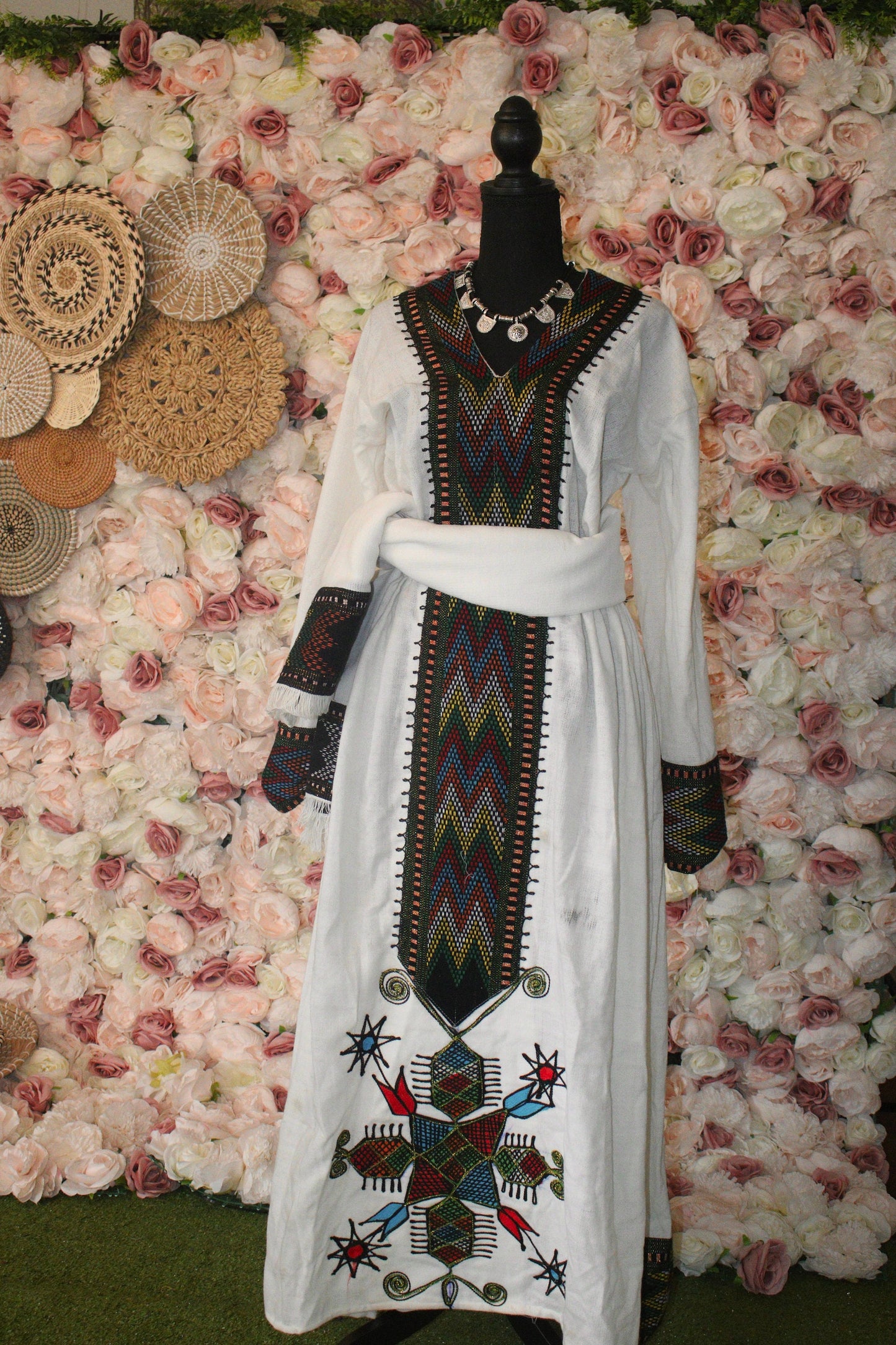 Lakomelza Tilfs • Ethiopian Abay Tilf Wollo Amhara White Dress || Habesha Dress