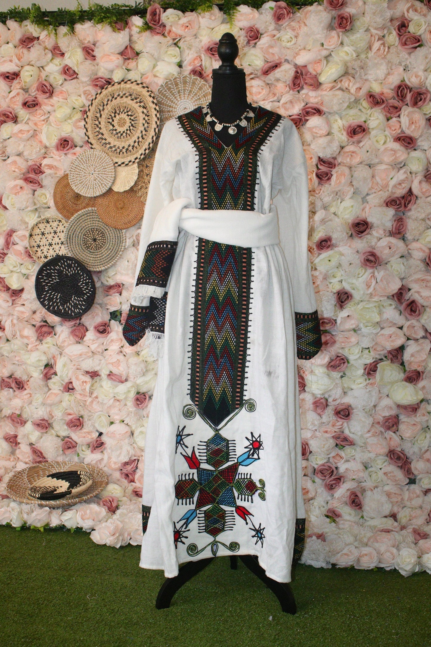 Lakomelza Tilfs • Ethiopian Abay Tilf Wollo Amhara White Dress || Habesha Dress